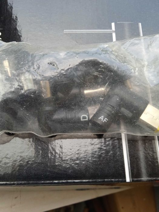 Зарядний пристрій для ноутбуків Trust 70W унів. 7 насадок 19,5В 3,5А