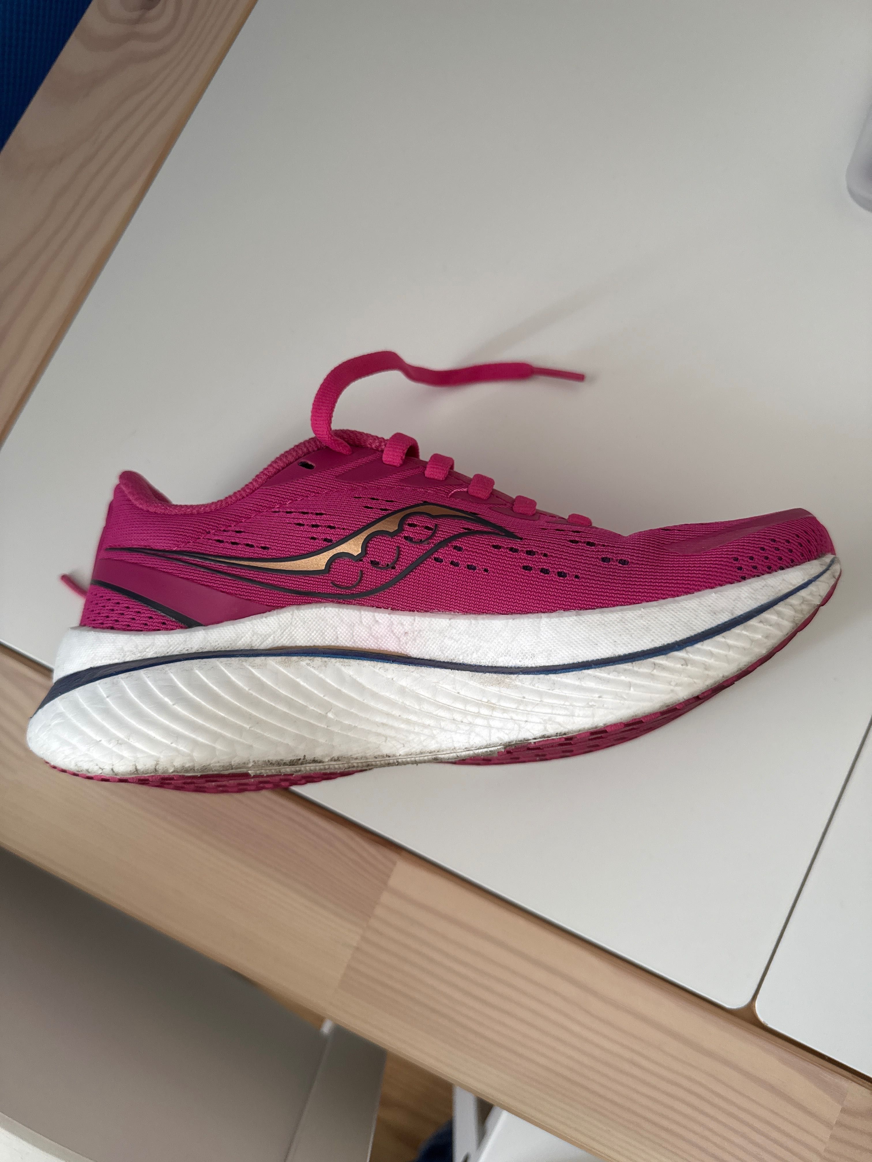 Saucony Endorphin Speed 3 Rosa Tamanho 37