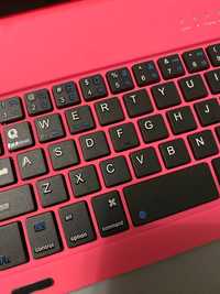 Бездротова клавіатура для планшетів