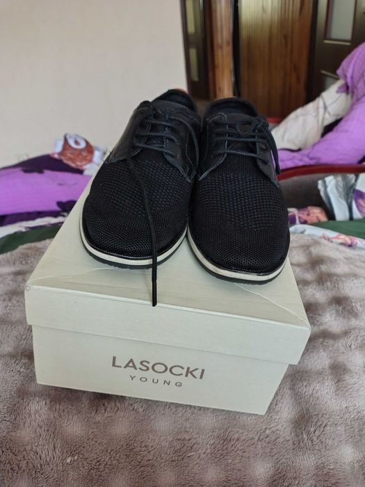 Sprzedam spodnie i buty komunijne