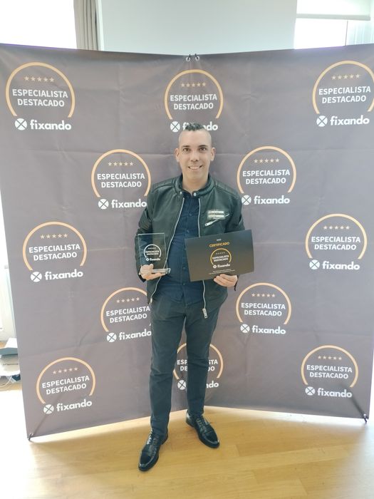 Serviços de Música ao vivo, Karaoke, DJ e Fogo de Artifício tifício