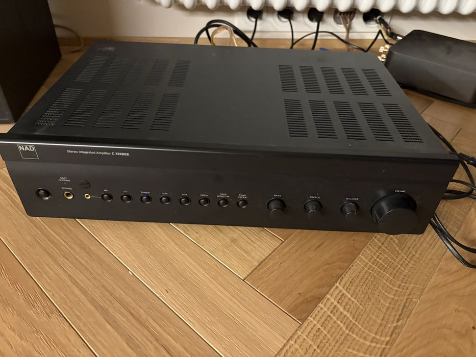 Wzmacniacz NAD C326BEE