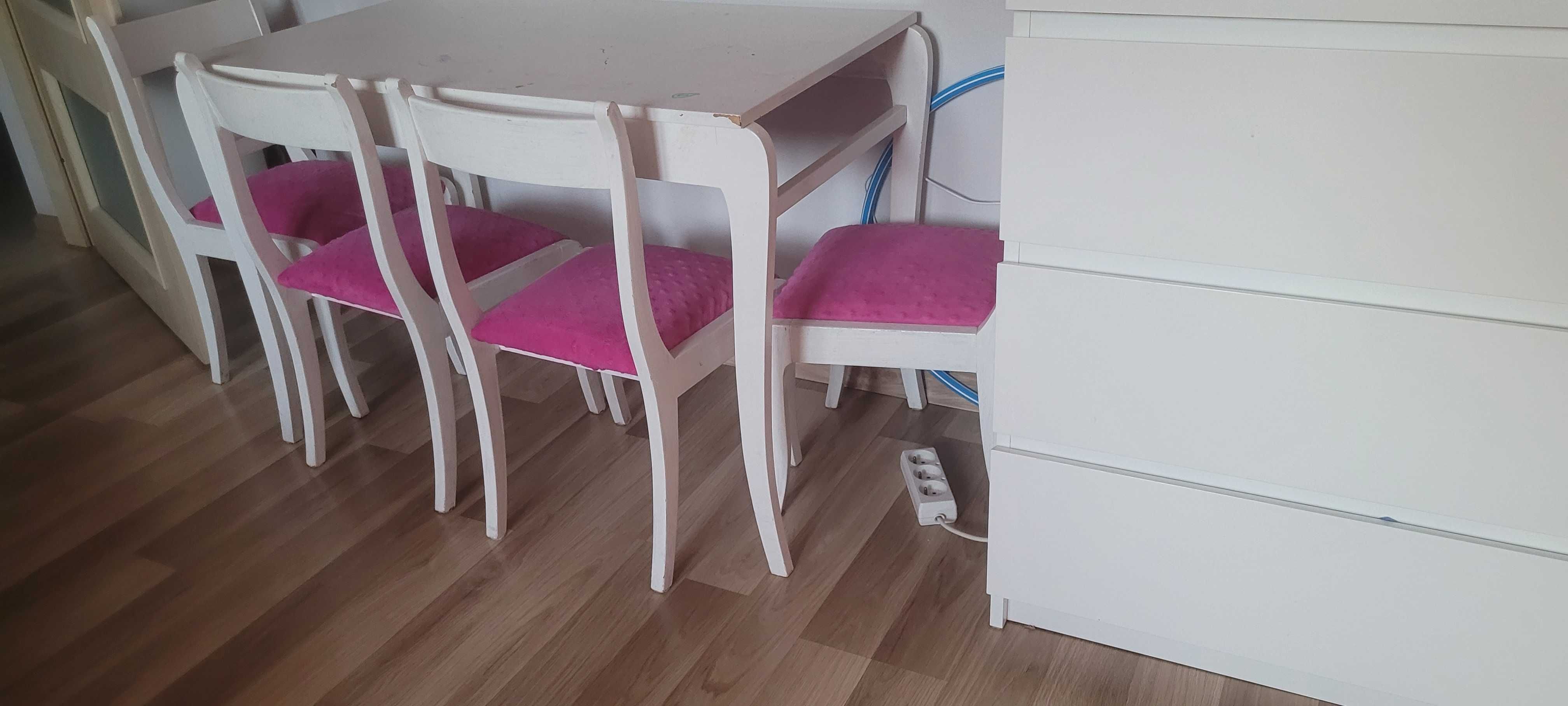 Drewniany Komplet stolik i 4 krzesła  dziecięce