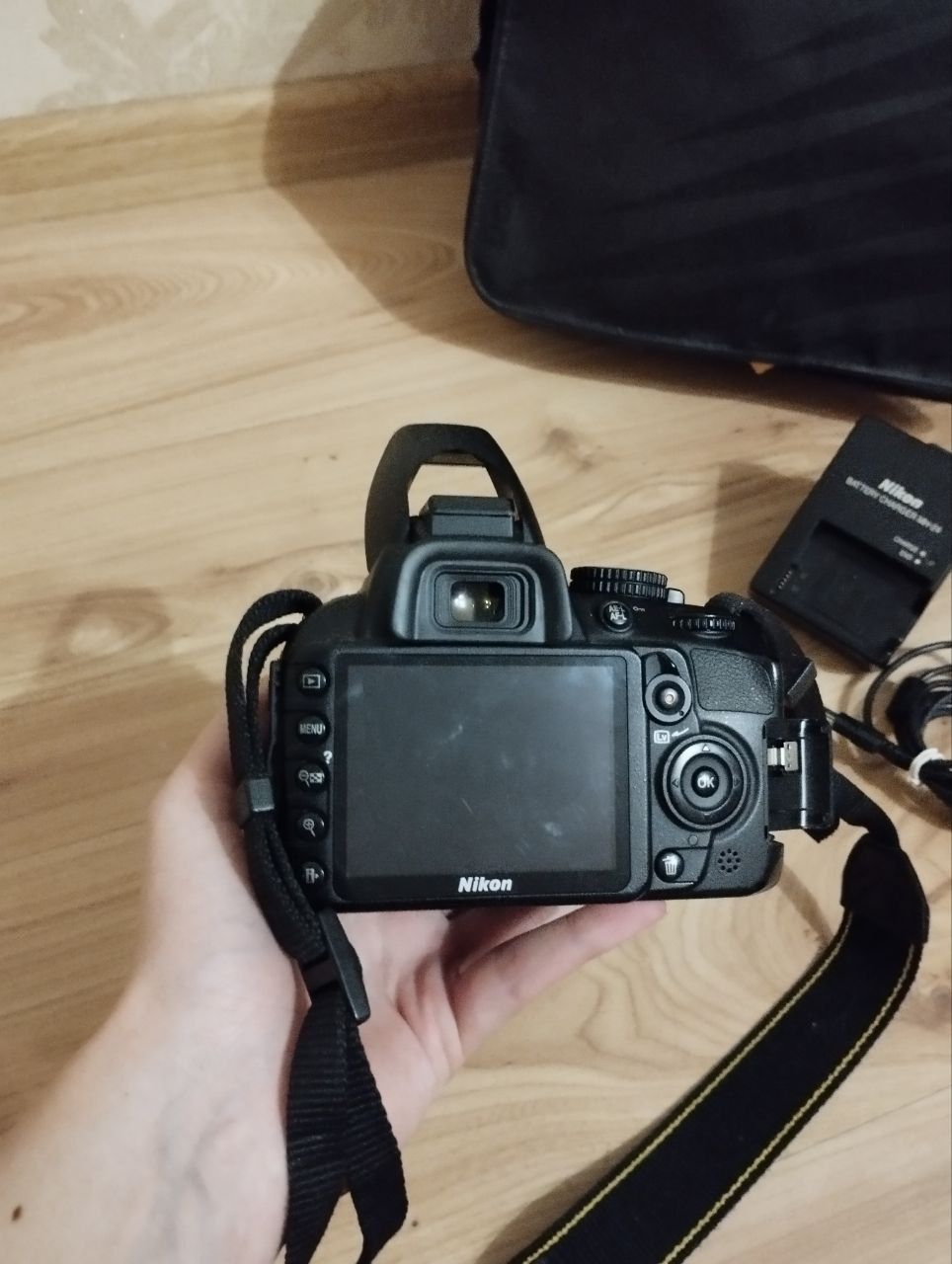 Камера Nikon D3100