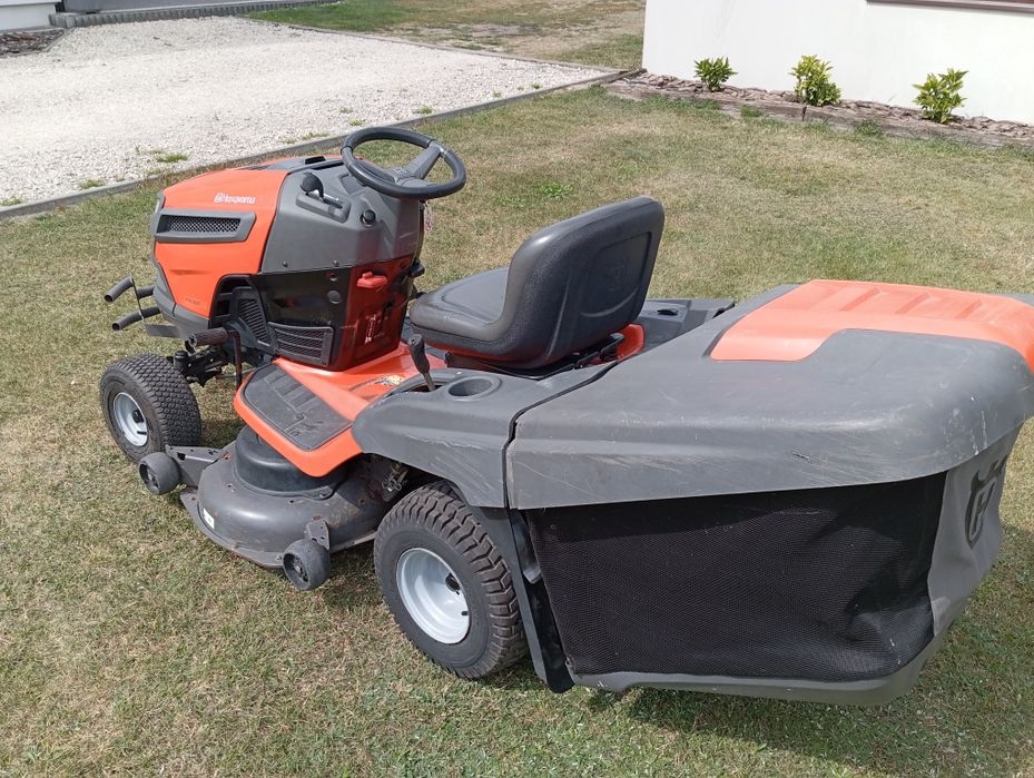 Kosiarka Traktorek Husqvarna CTH224T