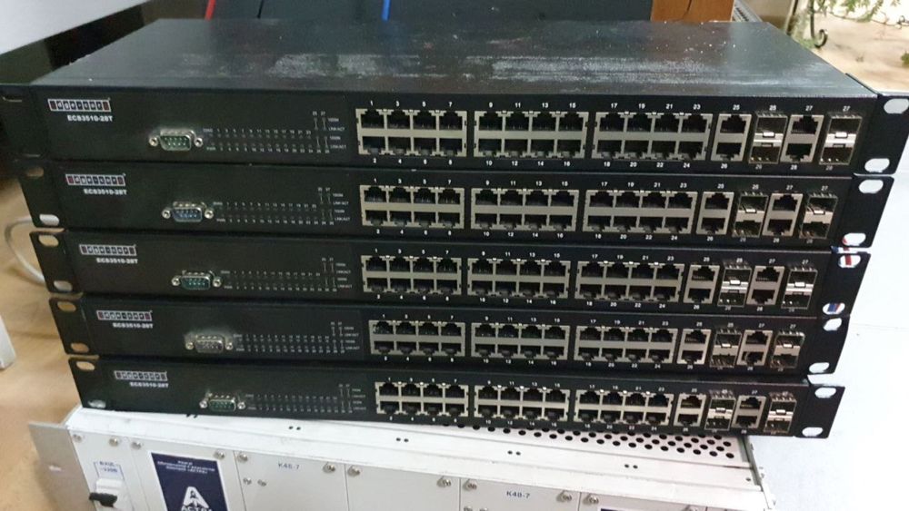 D-Link DES-1228/ME B1 24+4SFP