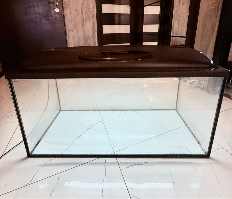 Akwarium z pokrywą 200l