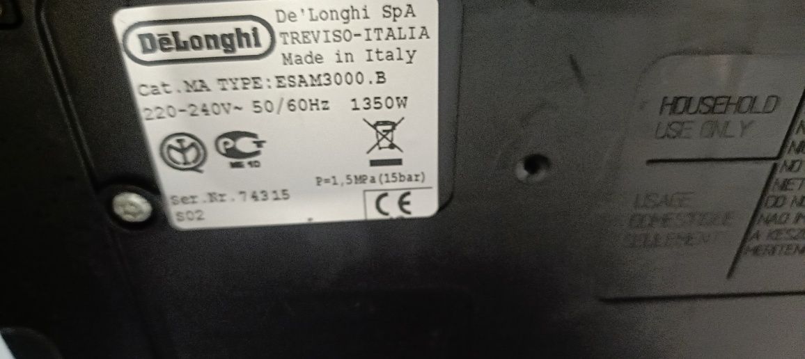 Expres DeLonghi Magnifica ESAM3000.B