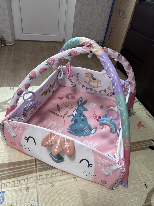 Продам дитячий розвиваючий килимок з дугами