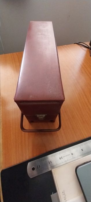 Porta cassetes antigo