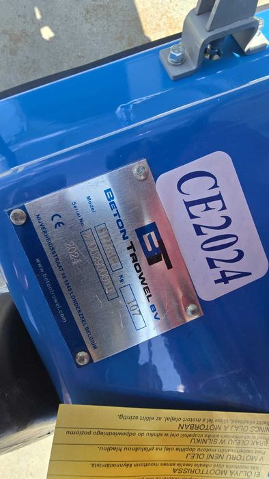 Zagęszczarka Rolkowa  jednokierunkowa Beton Trowel BTPR550H Wacker