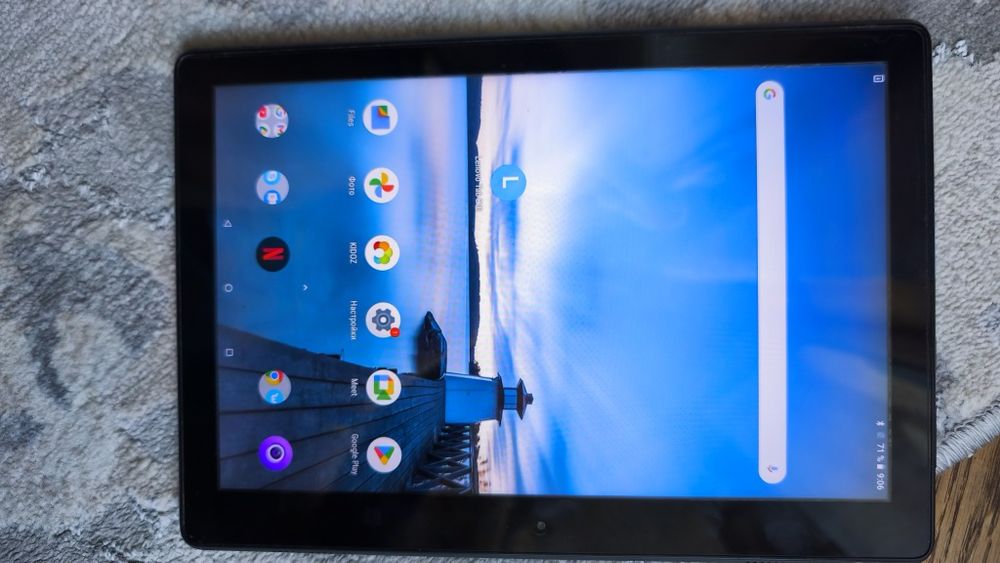 Планшет Lenovo Tab E10 LTE (tb-x104l)