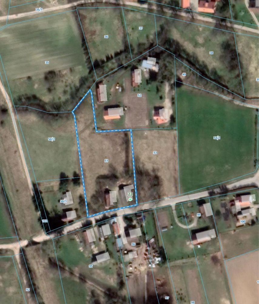 Działka budowlana 5616 m² z domem i stodołą