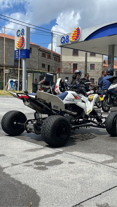 Moto 4 Ltr-450 optimo estado