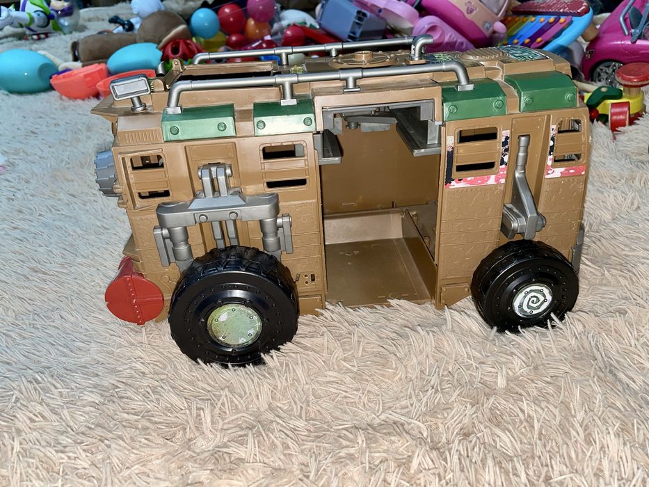 Бойовий фургон "Шеллрайзер" Черепашки-Ніндзя