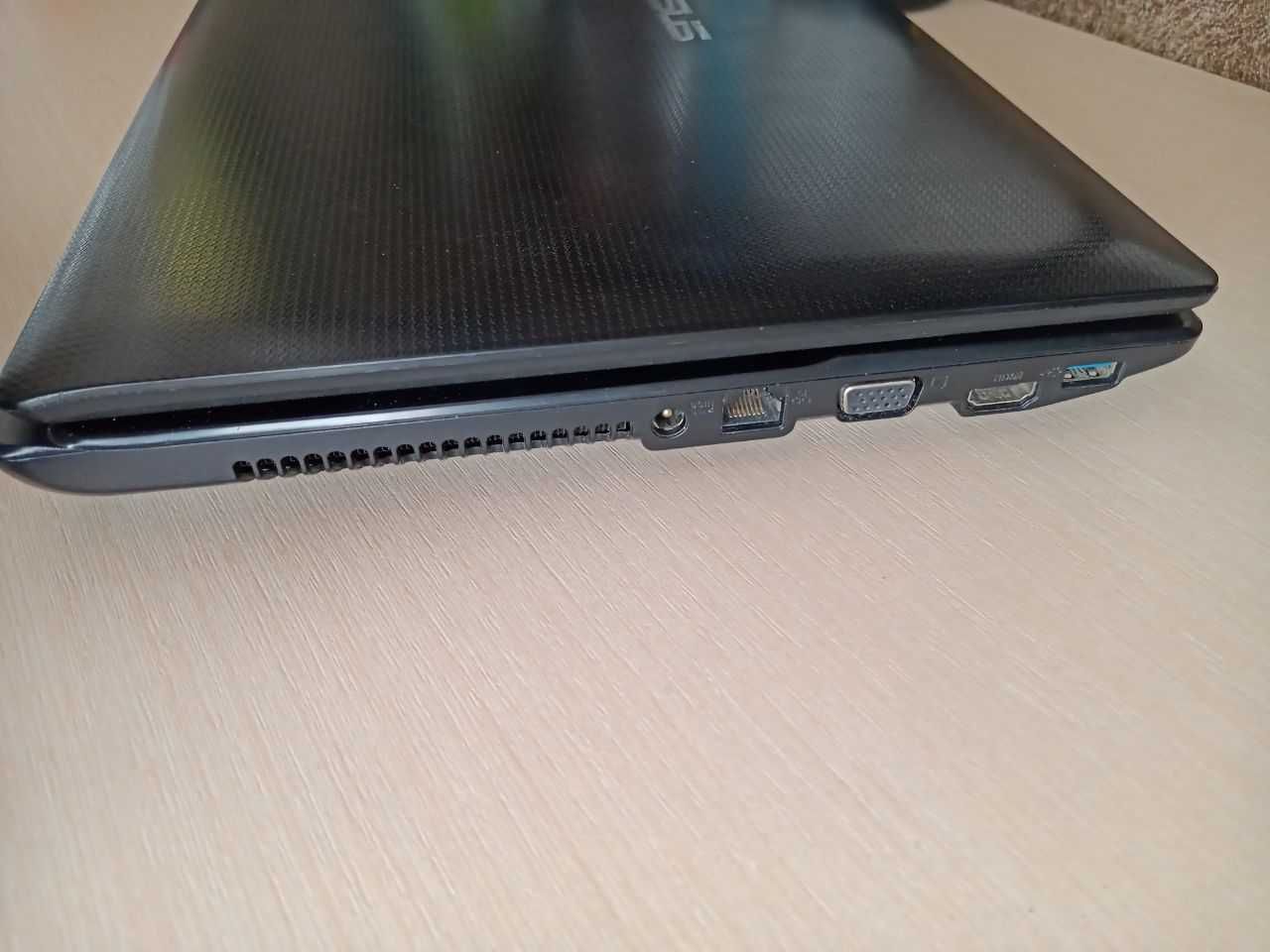Ноутбук asus k54c intel core i7 2760qm 3,5ghz / 10gb ddr3 /128gb ssd