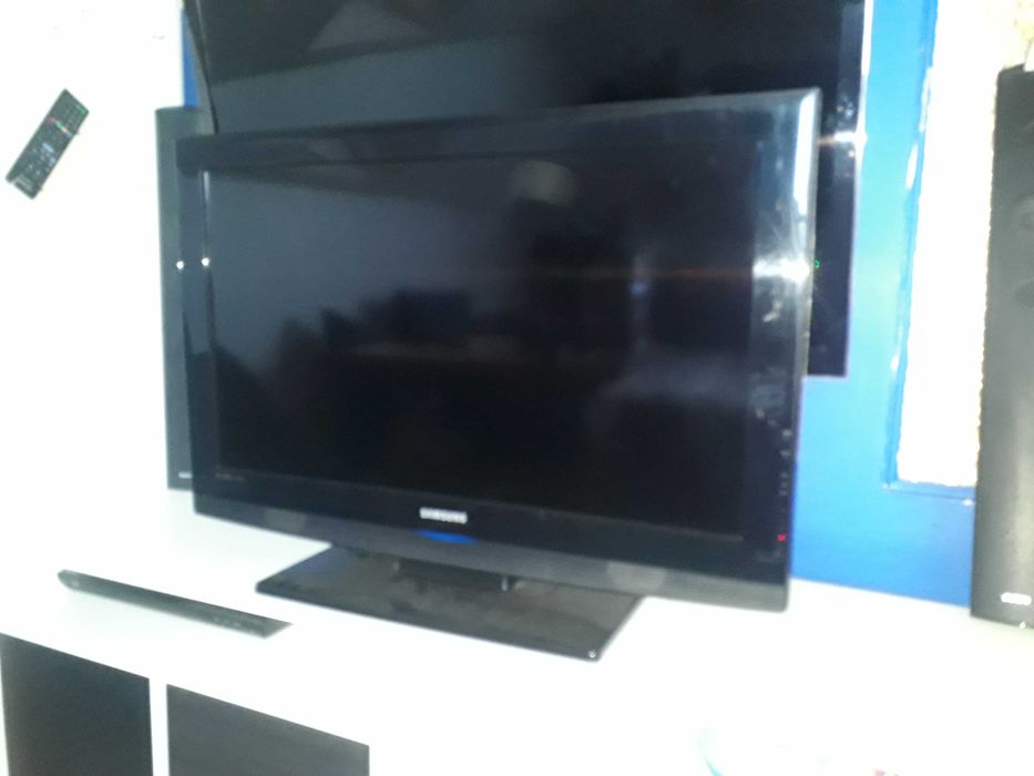 Samsung TV LE32B350