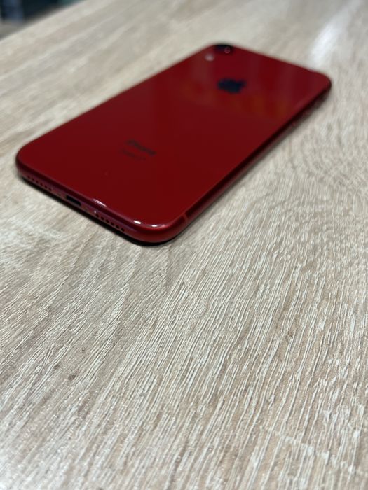 iPhone XR 64 gb.