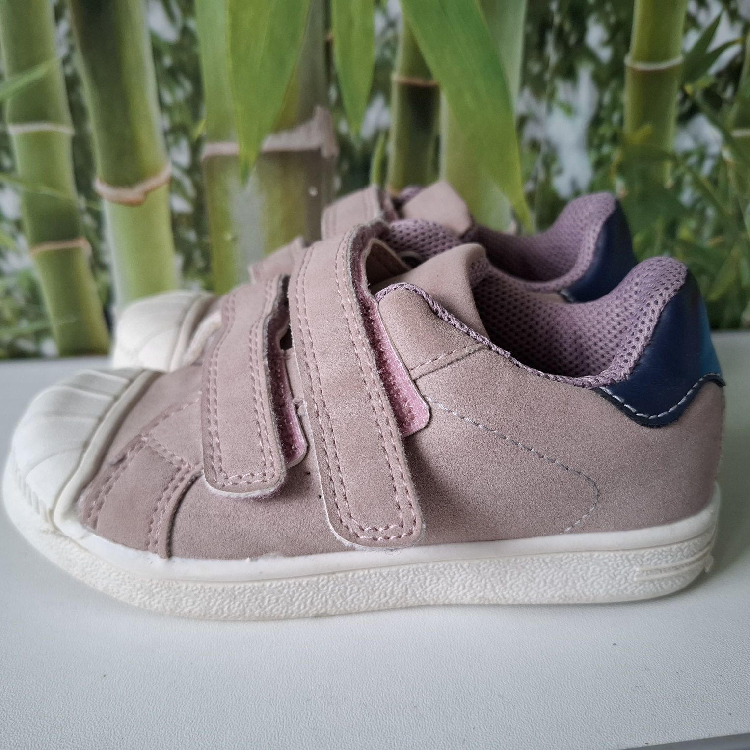 Buty typu trampki