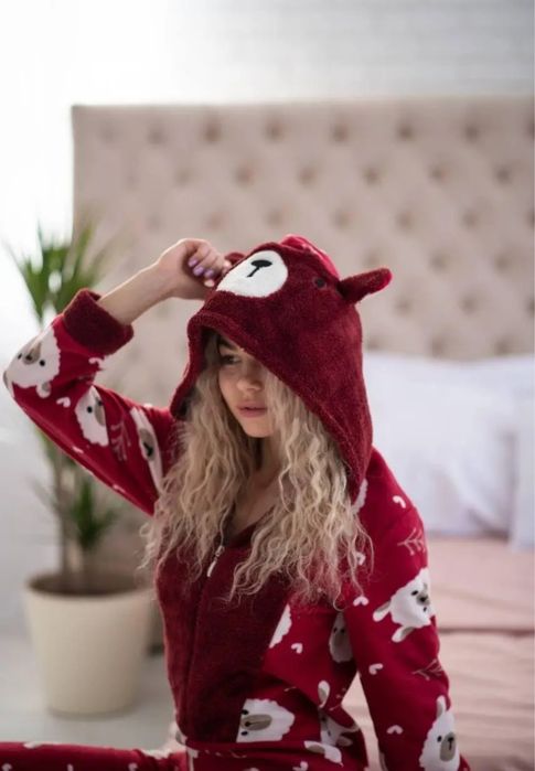 Флісова Попожама — новорічний подарунок для дівчини, різдвяна піжама