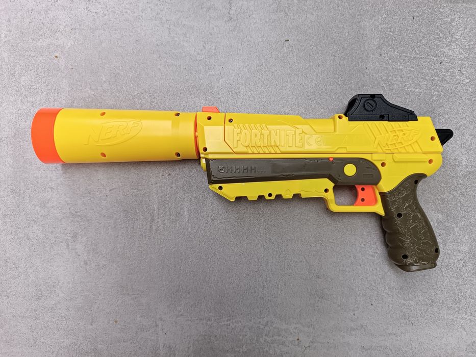 Nerf fortnite z tlumikiem