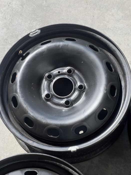 Диски Trafic Vivaro r16