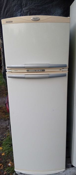 продам 2 х камерный холодильник WHIRPOOL
 
ID: 904449706