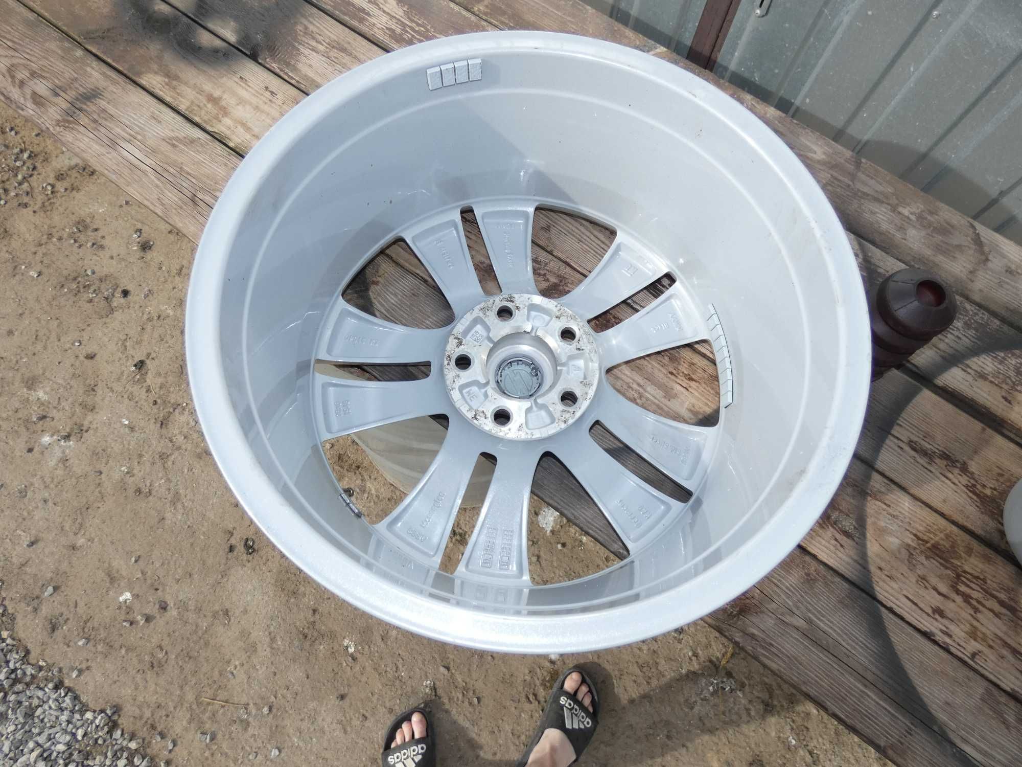 felgi  18'' OPEL  ZAFIRA C, MOKA, ASTRA INSIGNIA roztaw śruby  5x115