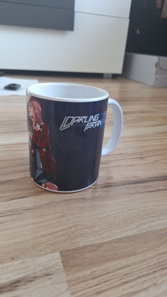 Kubek Darling in the franxx anime Hiro Zero Two podstawka GRATIS