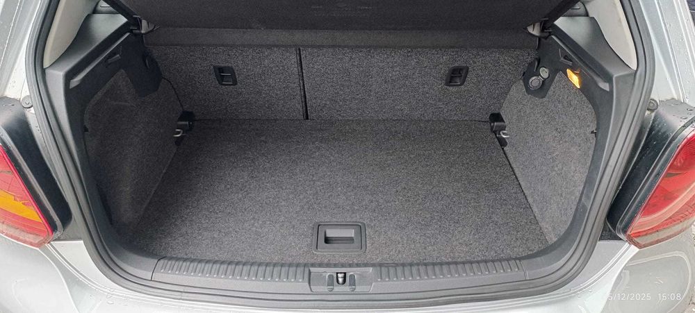 VW POLO 1.2i ConfortLine Nacional