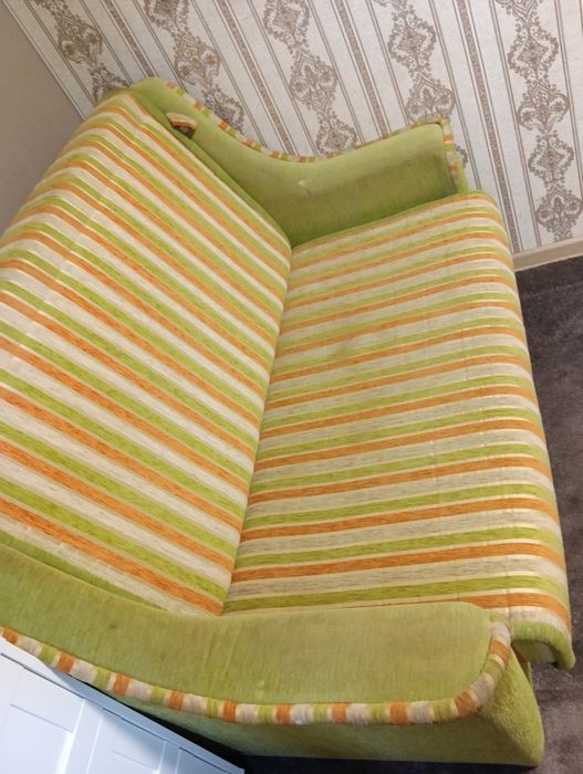 Продам розкладний диван