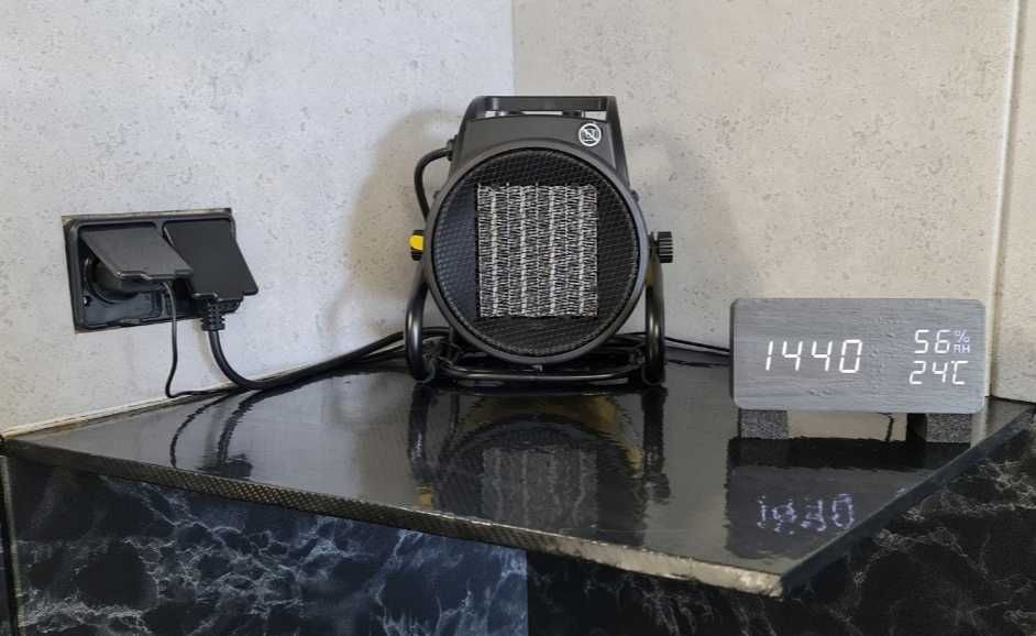 Nagrzewnica Elektryczna Eberg Ceramiczna Farelka Grzejnik - WYPRZEDAŻ