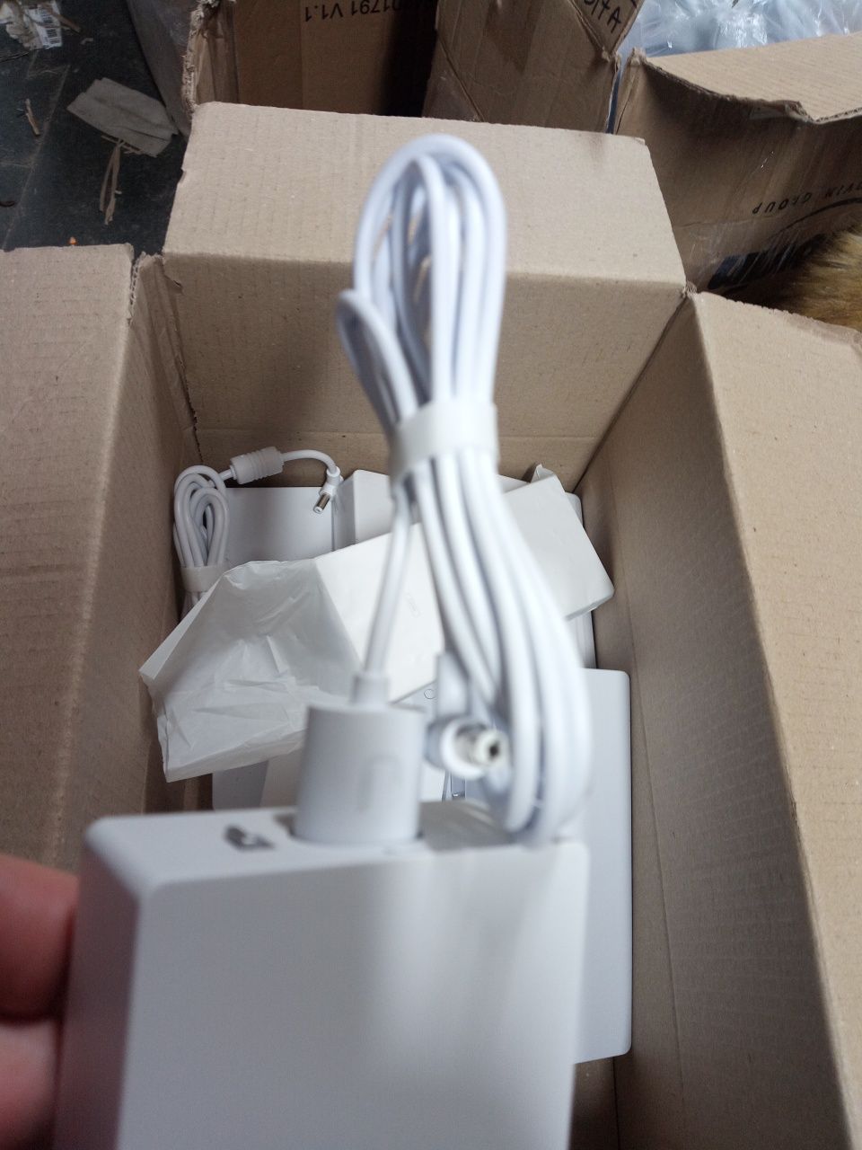 ОРИГИНАЛ Ubiquiti Блок питания живлення зарядное 120W 27V 4.44A