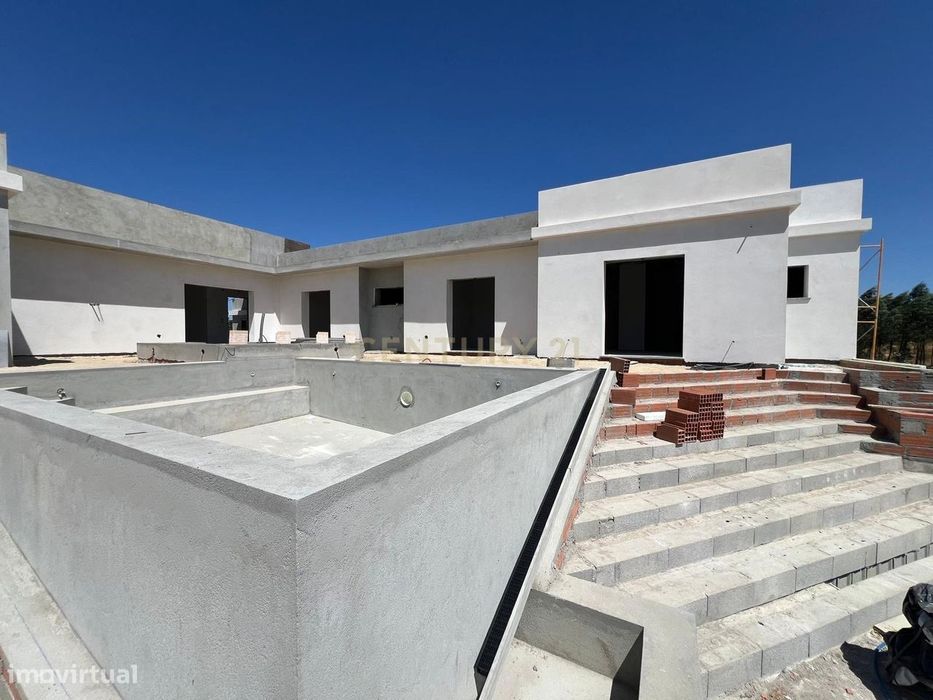 Moradia T3 Térrea de Luxo c/ Piscina — São José da Lamarosa, Coruche