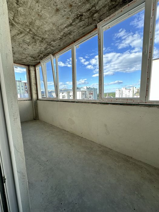 Продається дворівнева квартира в Новояворівську