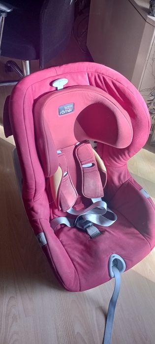 Fotelik samochodowy dla dziecka