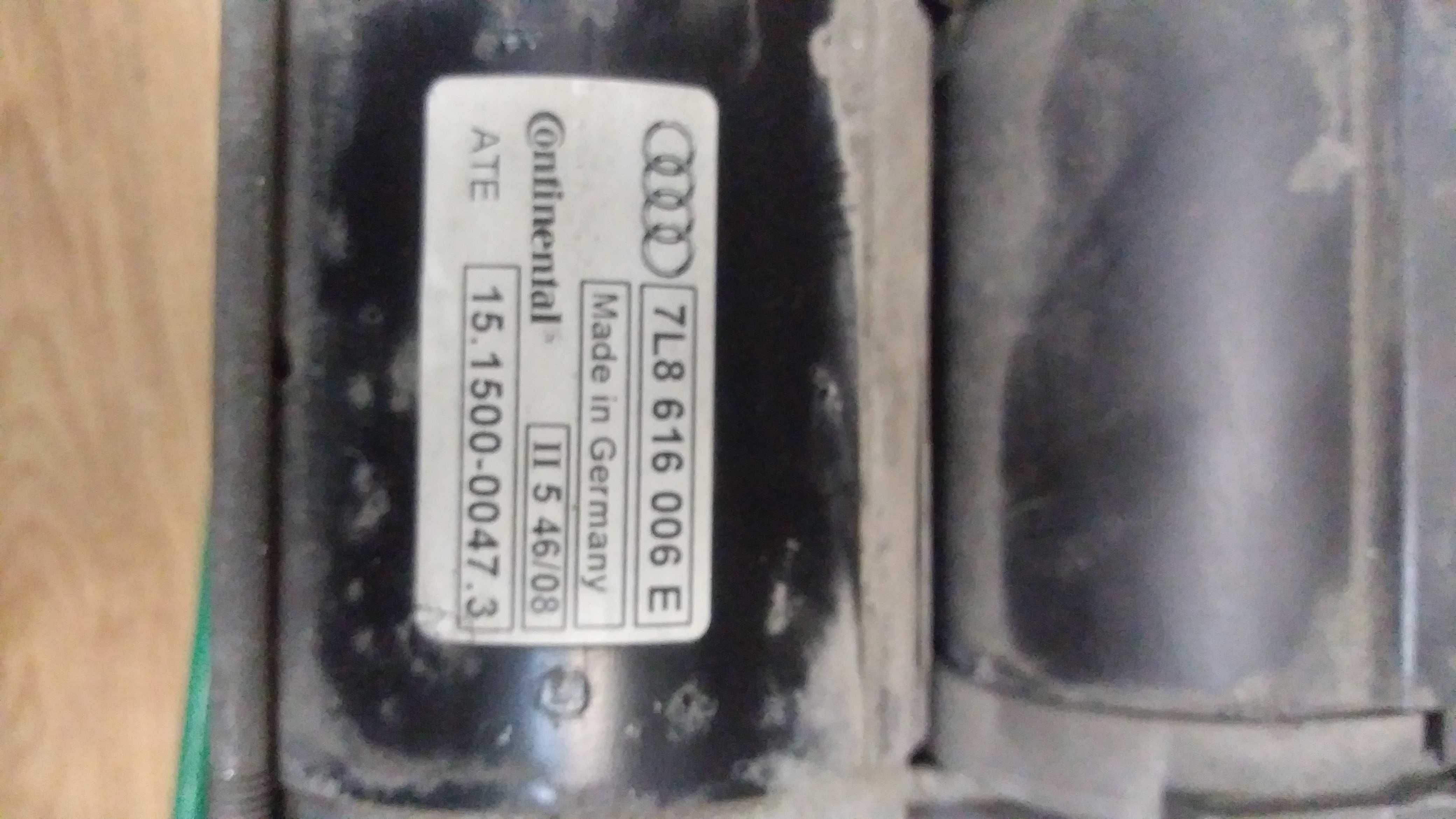 Audi Q7 4L kompresor sprężarka zawieszenia sterownik Części