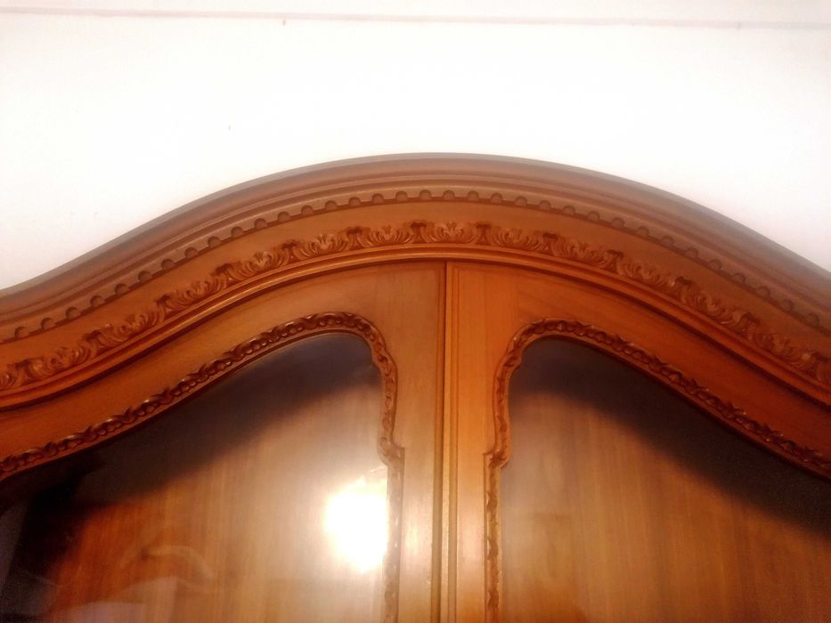 Secretaria antiga em madeira