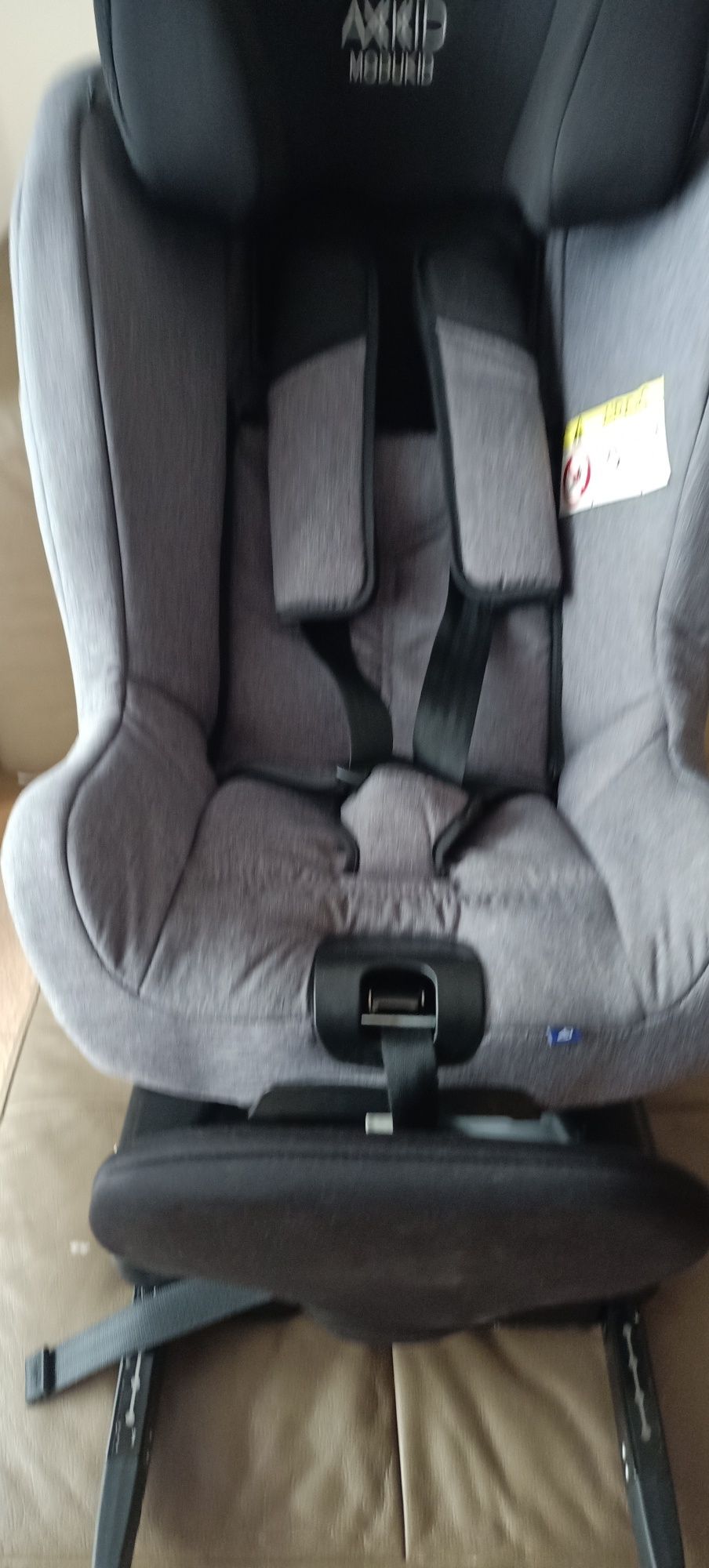 Fotelik z bazą ISOFIX AXKID Modukid z bazą  Axkid Modukid Base