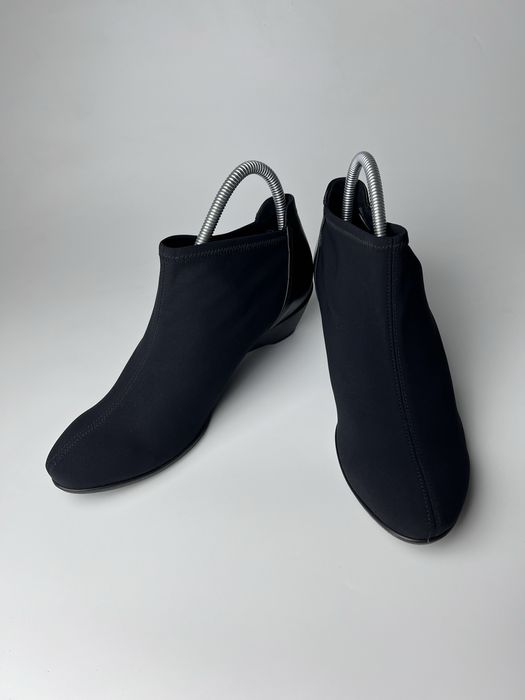 39р. Нові жіночі черевики Ecco