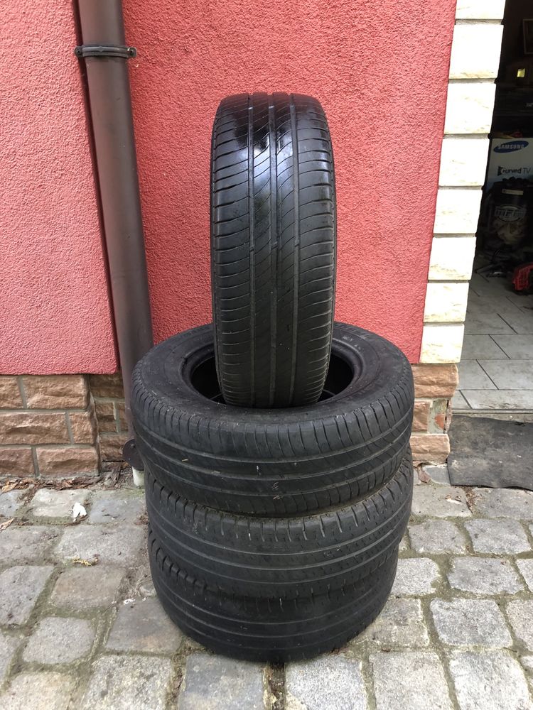 Opony  Michellin Agilis  225/65R16C.