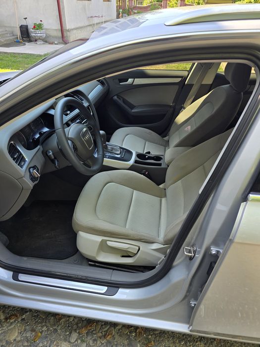 Продам AUDI A4B8 2.0D автомат