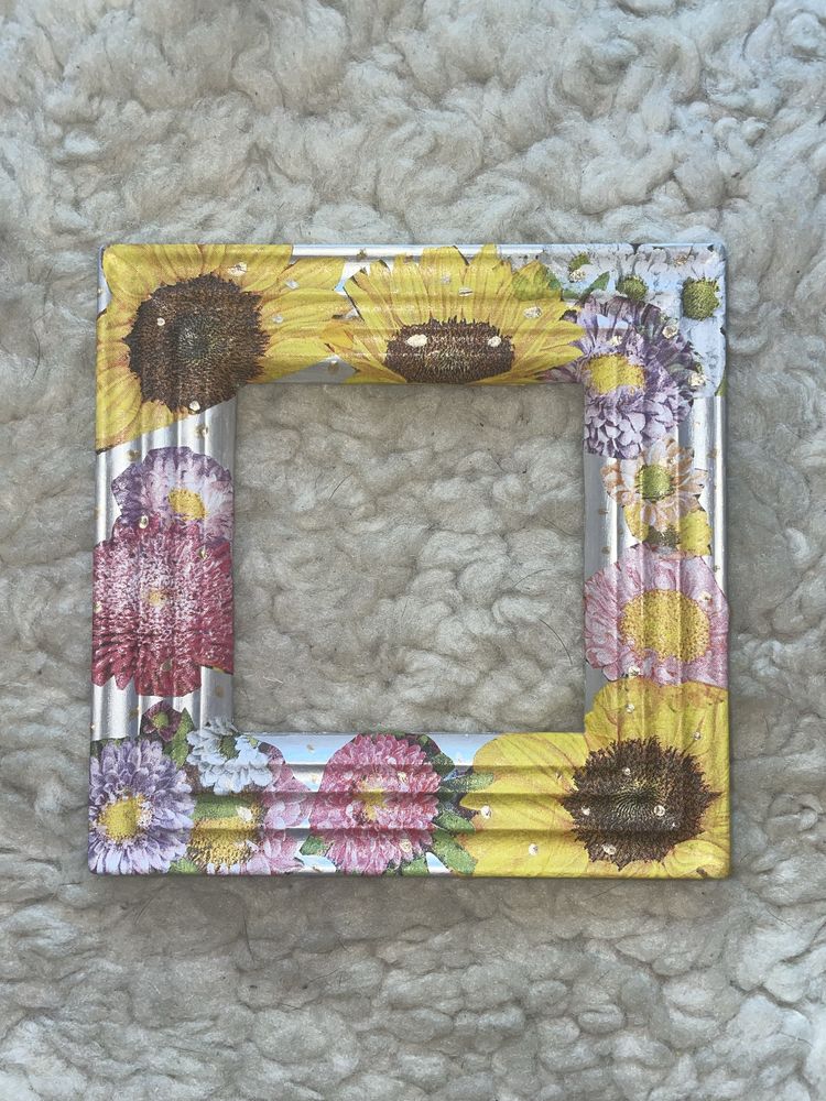 Ramka na zdjecie decoupage handmade kwiaty srebrna ozdoba odlew gips