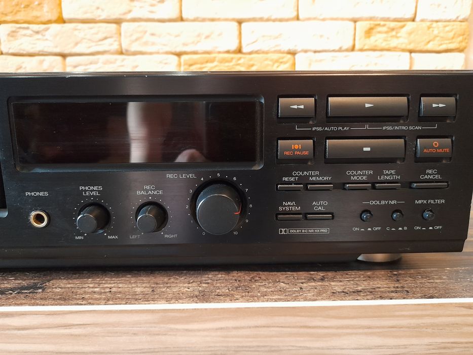 Дека  " AKAI"  DX - 49