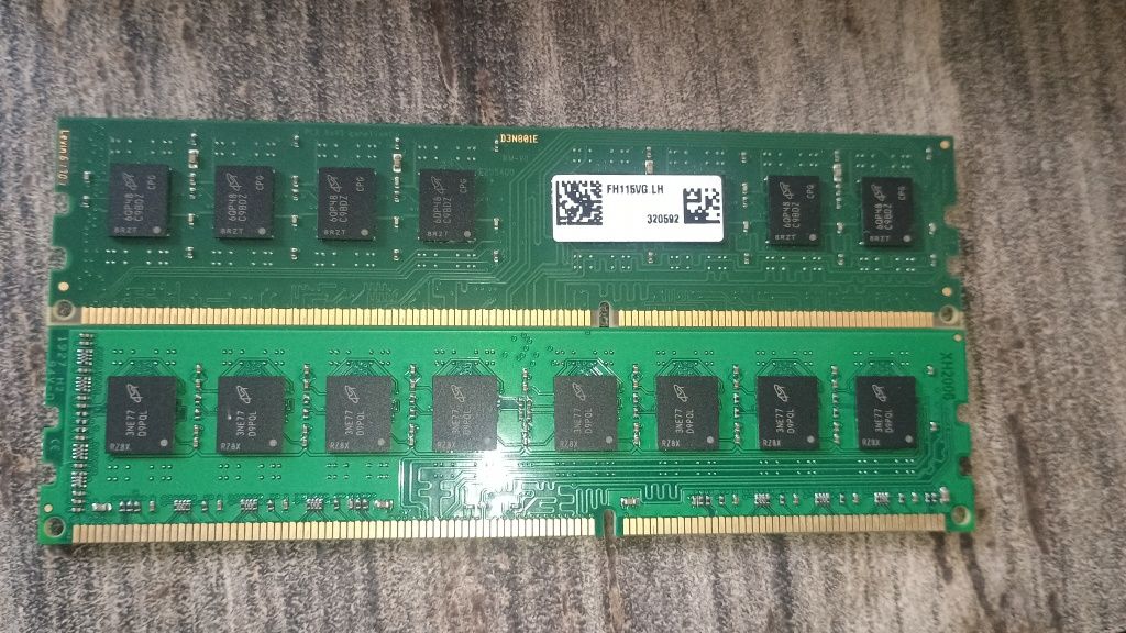 Оперативна пам'ять DDR-3 16Gb 1600 MHz