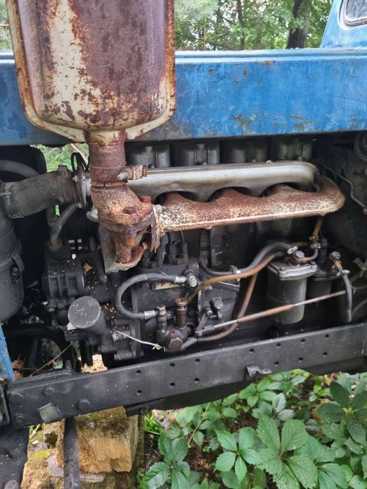 Трактор Т-40 на ходу