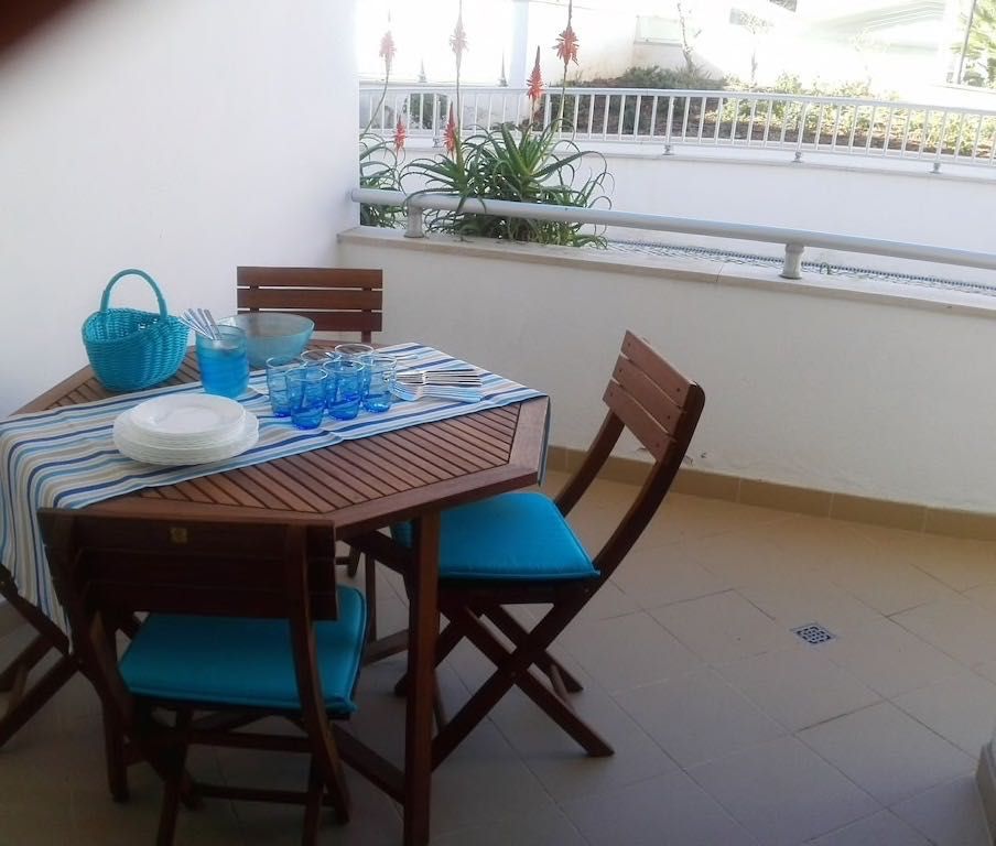 Apartamento T2 piscina aquecida, ar condicionado e Internet