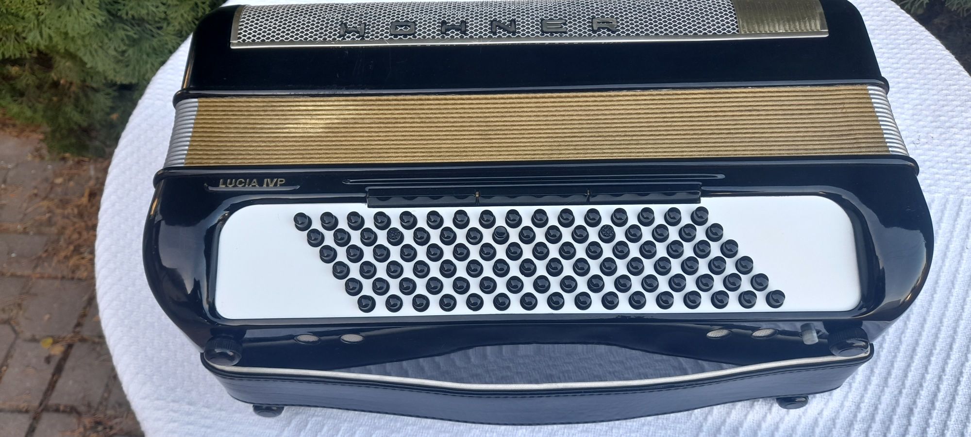 Akordeon Hohner Lucia 4P 96 basów 4 chóry
