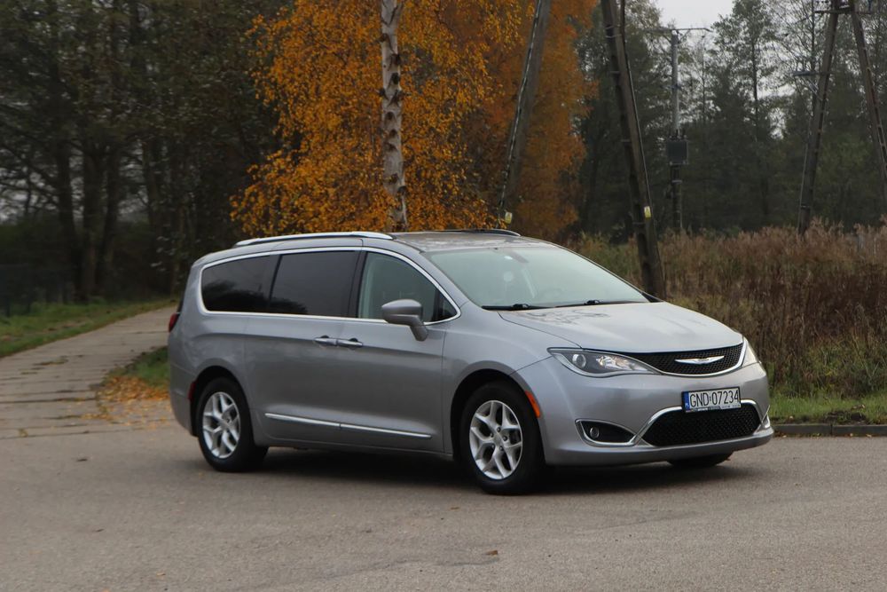 Chrysler Pacifica Chrysler Pacifica 3.6 V6 Touring L Plus – 2017 r. – 7-osobowy – Stan b