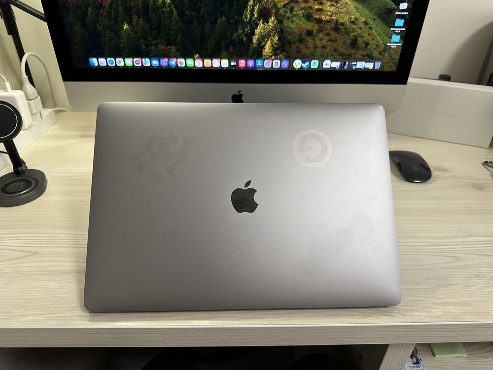 Apple MacBook Pro 15 2018 i7 32/512Gb Radeon 555x 4Gb